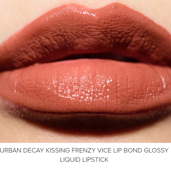 💙🌟🧚♀️KISSING FRENZY Urban Decay Vice Lip Bond NWT - Picture 3 of 6